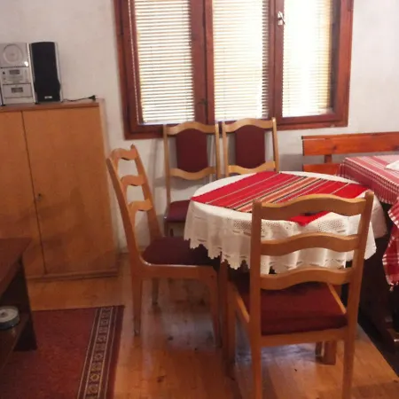 за гости сакалиеви 3* Триград