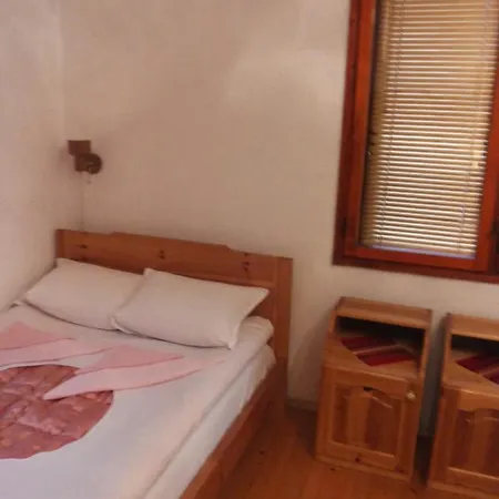 за гости сакалиеви 3* Триград